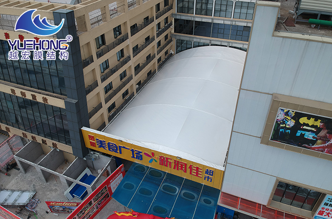 广州凤凰汇商场膜结构遮阳雨棚案例