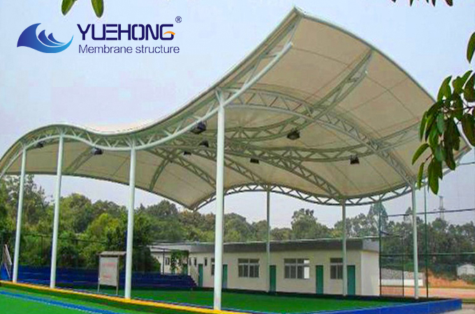 Estructura de membrana para campo deportivo