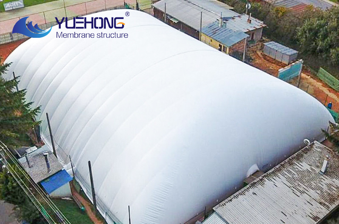 Le gymnase à membrane pneumatique