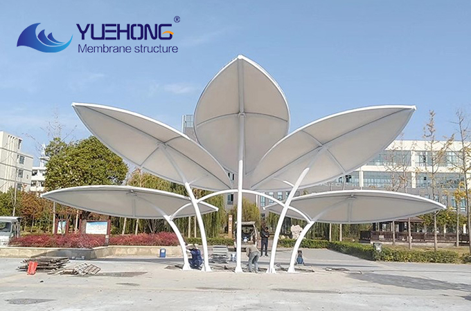 Abri de paysage en structure membrane