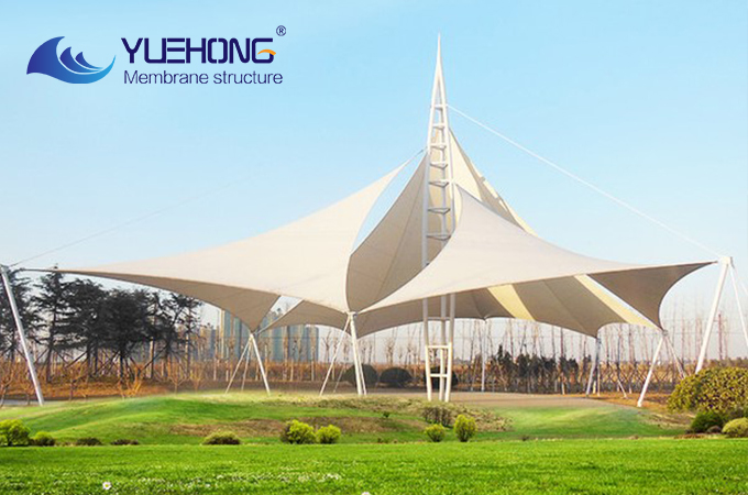 Abri de paysage en structure membrane